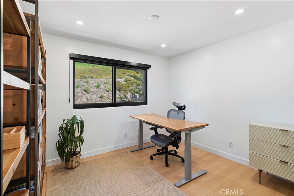 Office or 4th Bedroom - 2880 Zell, Laguna Beach CA 92651 - photo 15