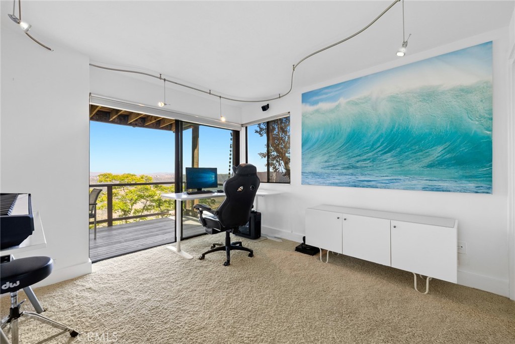 28862 Top of the World Drive, Laguna Beach CA 92651 - photo 21