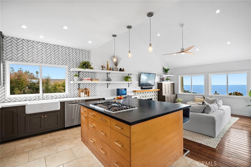 Enjoy breathtaking ocean views from this beautifully reimagined residence in Laguna Beach’s highly sought-after Top of t - 2888 Bernard Court, Laguna Beach CA 92651 - photo 1