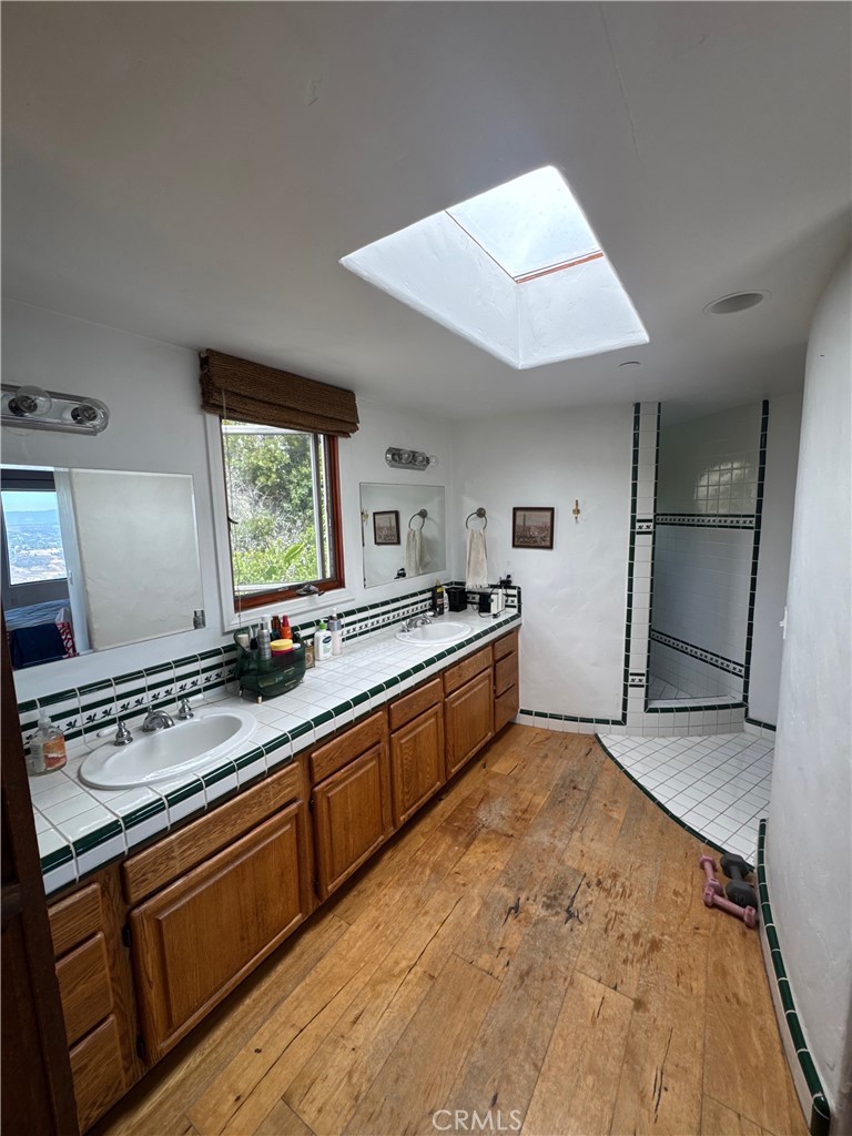 Primary bath - 28912 Top Of The World Drive, Laguna Beach CA 92651 - photo 15