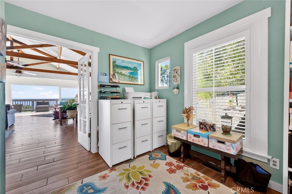 Main level bedroom or office. - 2896 Terry Rd, Laguna Beach CA 92651 - photo 31