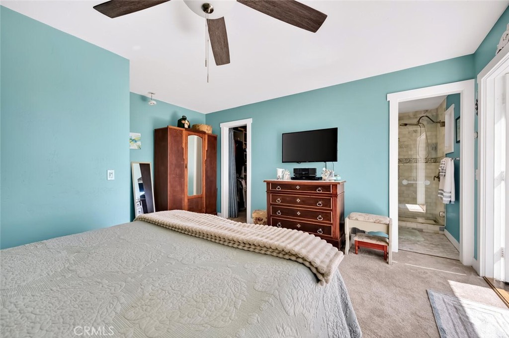 Primary en suite bedroom. - 2896 Terry Rd, Laguna Beach CA 92651 - photo 36