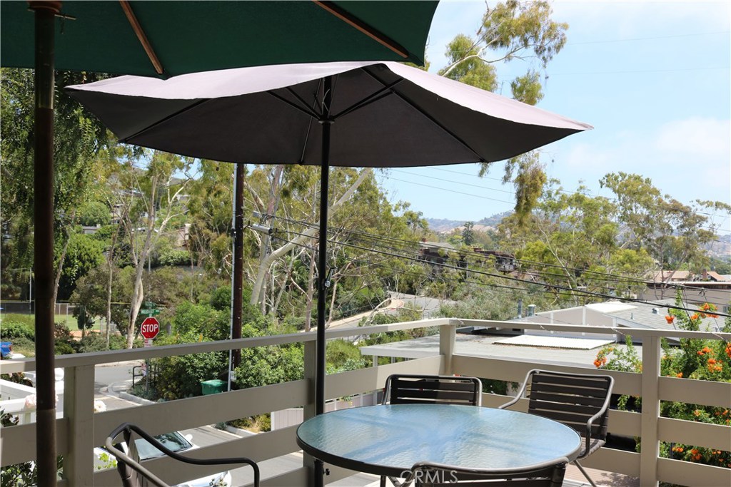 290 Dolphin Way, Laguna Beach CA 92651 - photo 1