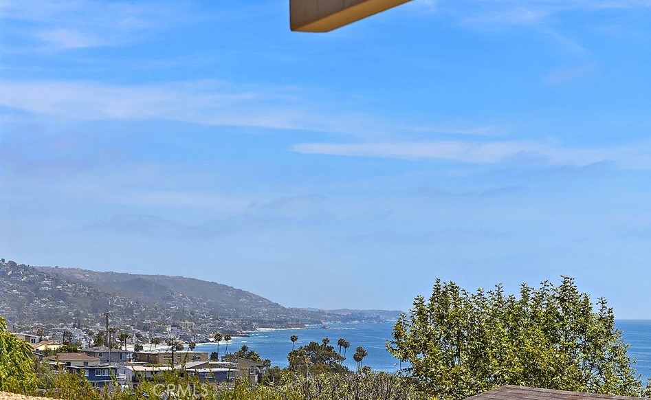 Beautiful North Laguna Unit - 290 La Brea Street, Laguna Beach CA 92651 - photo 1