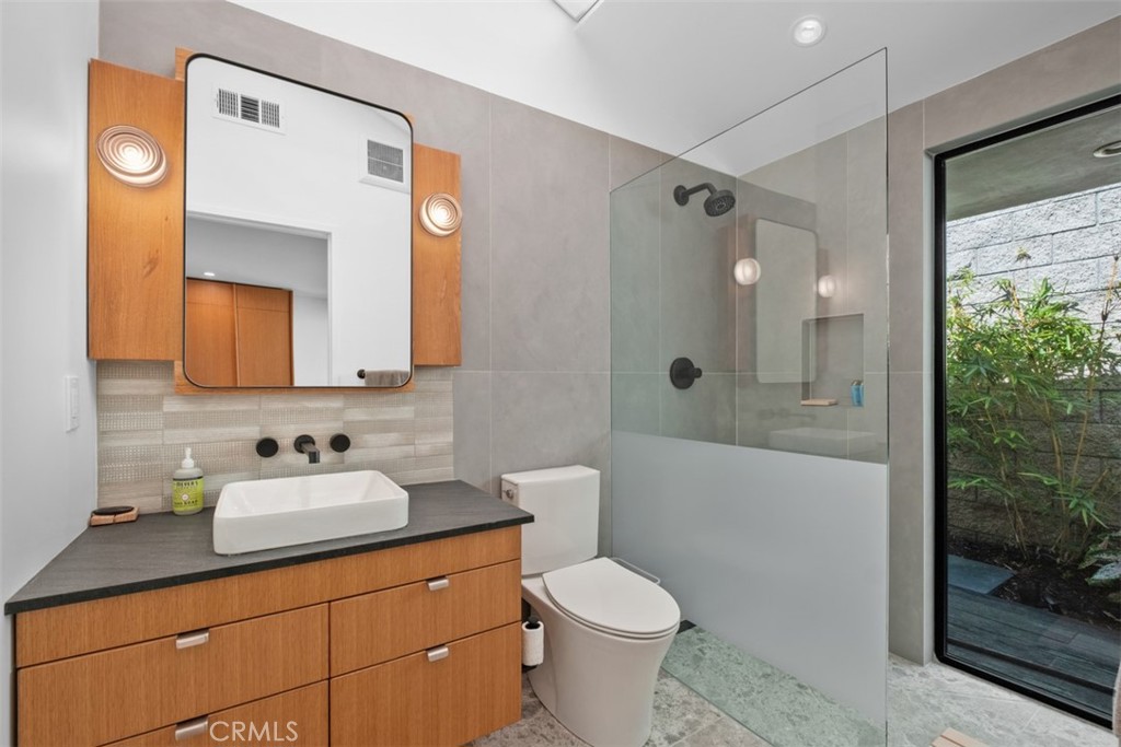290 Ledroit, Laguna Beach CA 92651 - photo 32
