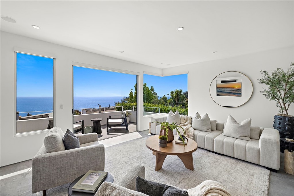 2901 Alexander, Laguna Beach CA 92651 - photo 2