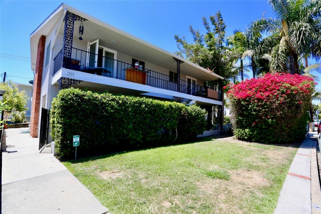 291 Cypress Drive 4, Laguna Beach CA 92651 - photo 4
