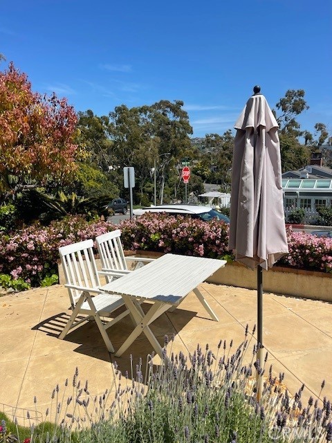 294 Grandview Street, Laguna Beach CA 92651 - photo 1
