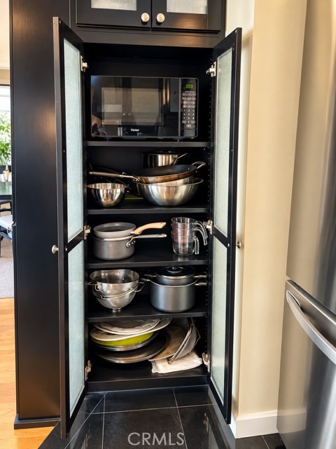 Microwave is also included. - 2948 S Coast Highway, Laguna Beach CA 92651 - photo 26
