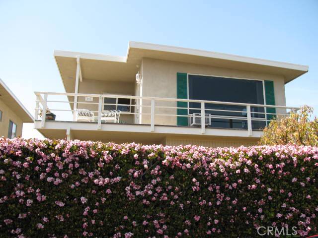 296 GRANDVIEW top, Laguna Beach CA 92651 - photo 1