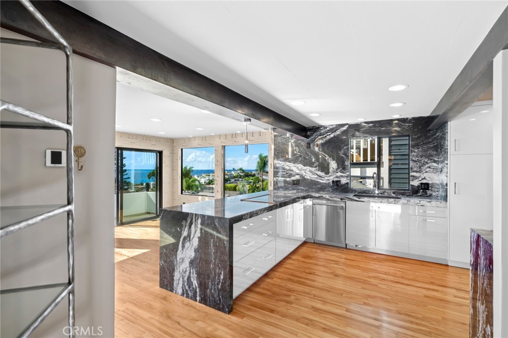 2966 Terry, Laguna Beach CA 92651 - photo 10