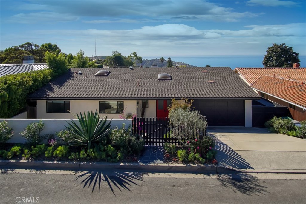 2975 Chillon Way, Laguna Beach CA 92651 - photo 1
