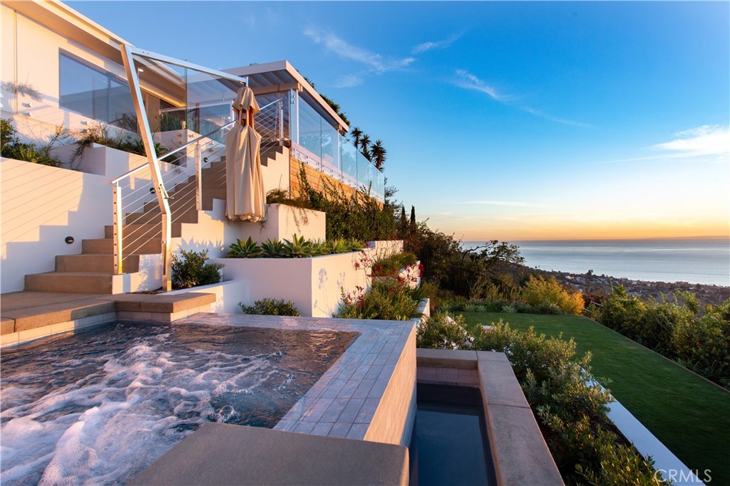 2975 Zell Drive, Laguna Beach CA 92651 - photo 1
