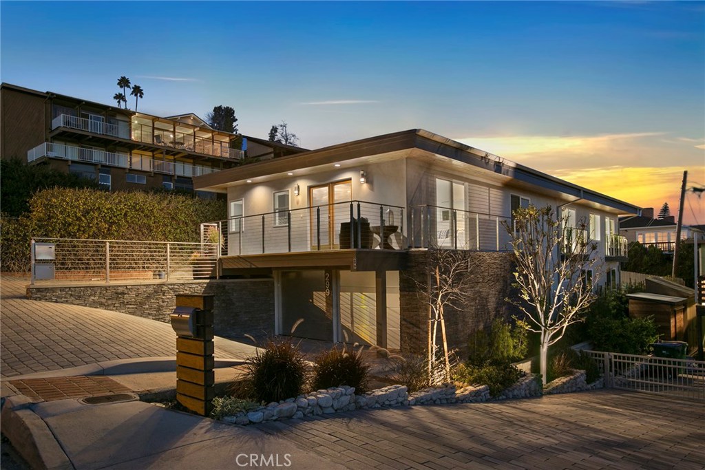 299 La Brea, Laguna Beach CA 92651 - photo 1