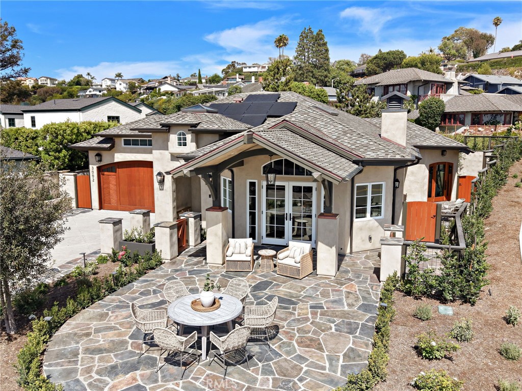 Brand new build designed by Gregg Abel and built by Schaeffer Custom Home Builder complete with owned solar and whole ho - 3002 Dorn Court, Laguna Beach CA 92651 - photo 2