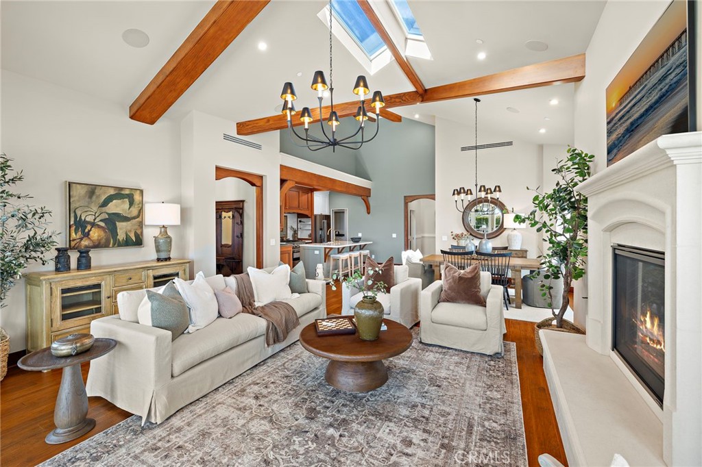 Wonderful open floor plan. Living room looking towards the dining room and kitchen. - 3002 Dorn Court, Laguna Beach CA 92651 - photo 8