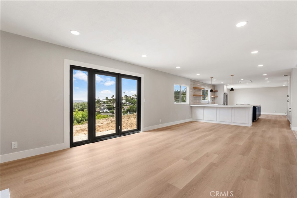Living room - 3019 Cresta Way, Laguna Beach CA 92651 - photo 5