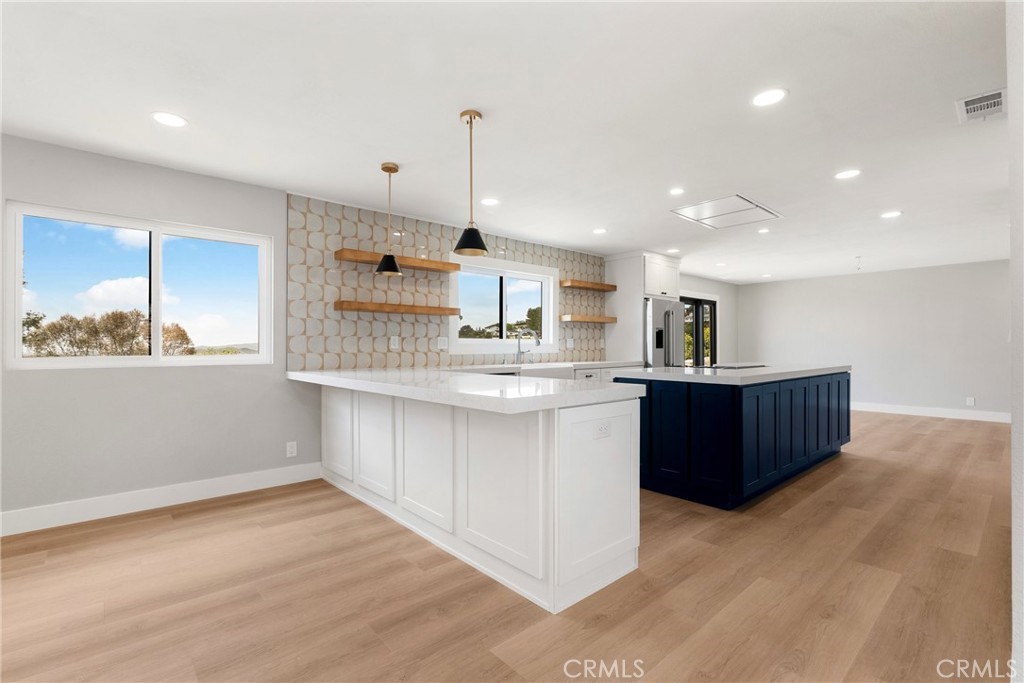 Kitchen - 3019 Cresta Way, Laguna Beach CA 92651 - photo 4