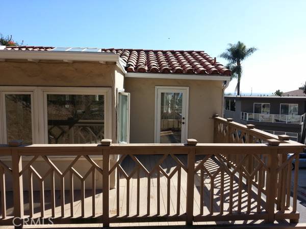 302 A Ashton Drive, Laguna Beach CA 92651 - photo 1