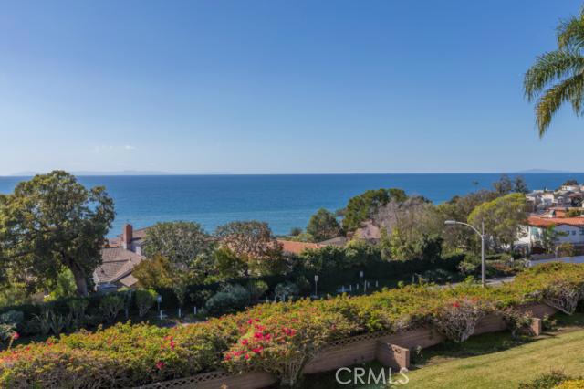 View from front balcony, living - dining & kitchen area! - 30502 Coast Hwy B3, Laguna Beach CA 92651 - photo 1