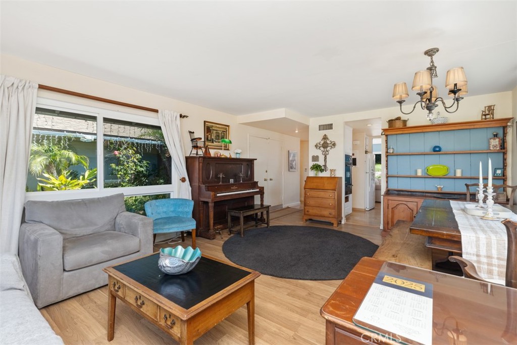 3068 Zell Drive, Laguna Beach CA 92651 - photo 8