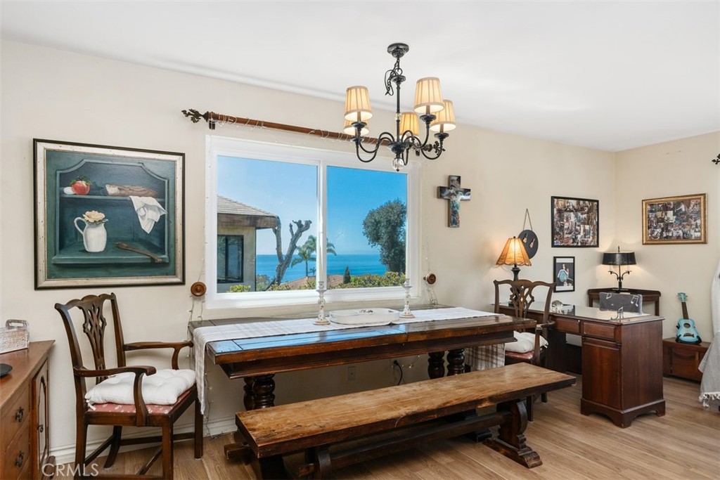 3068 Zell Drive, Laguna Beach CA 92651 - photo 11