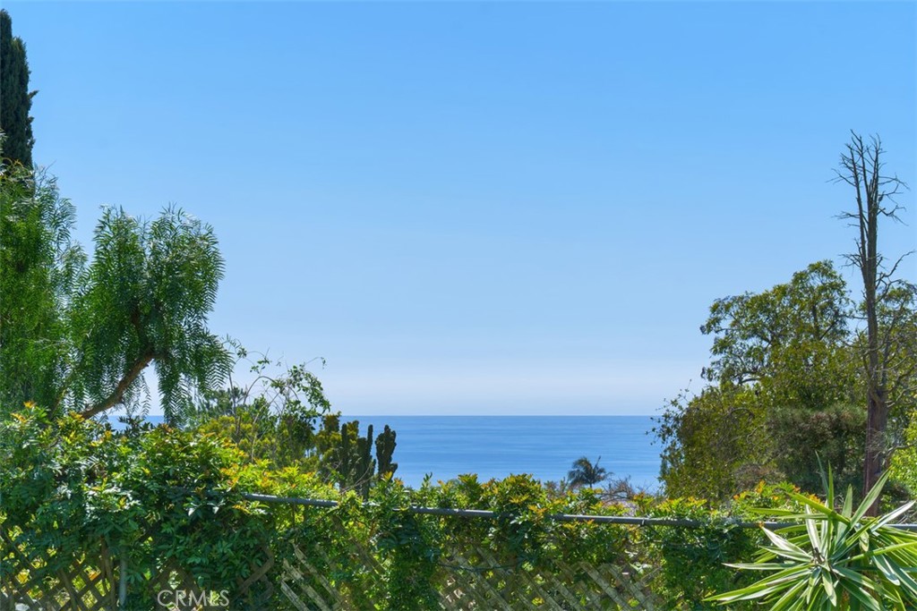 3068 Zell Drive, Laguna Beach CA 92651 - photo 33