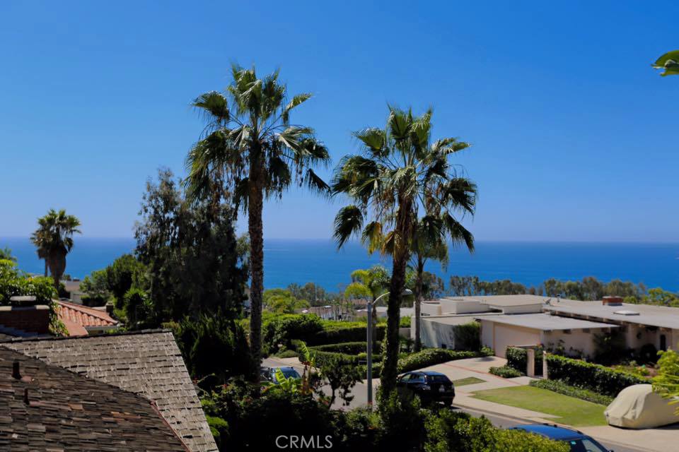 30692 Marilyn Drive, Laguna Beach CA 92651 - photo 1