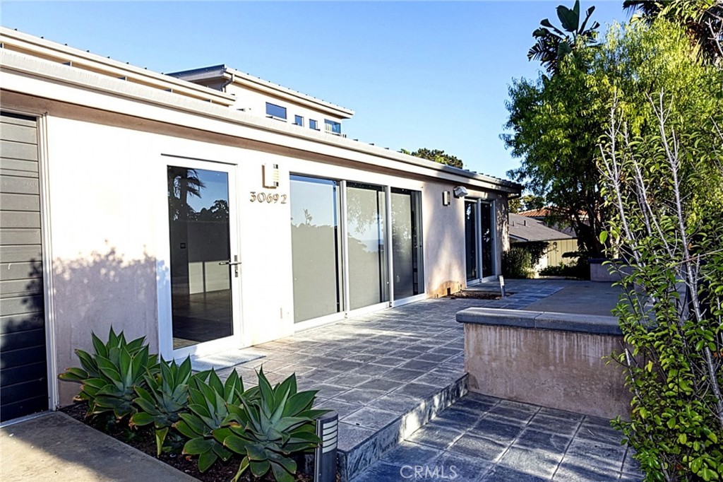30692 Marilyn, Laguna Beach CA 92651 - photo 2