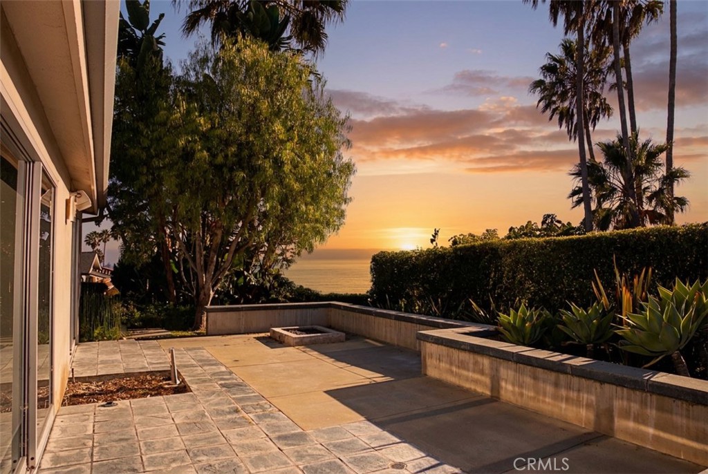30692 Marilyn, Laguna Beach CA 92651 - photo 4