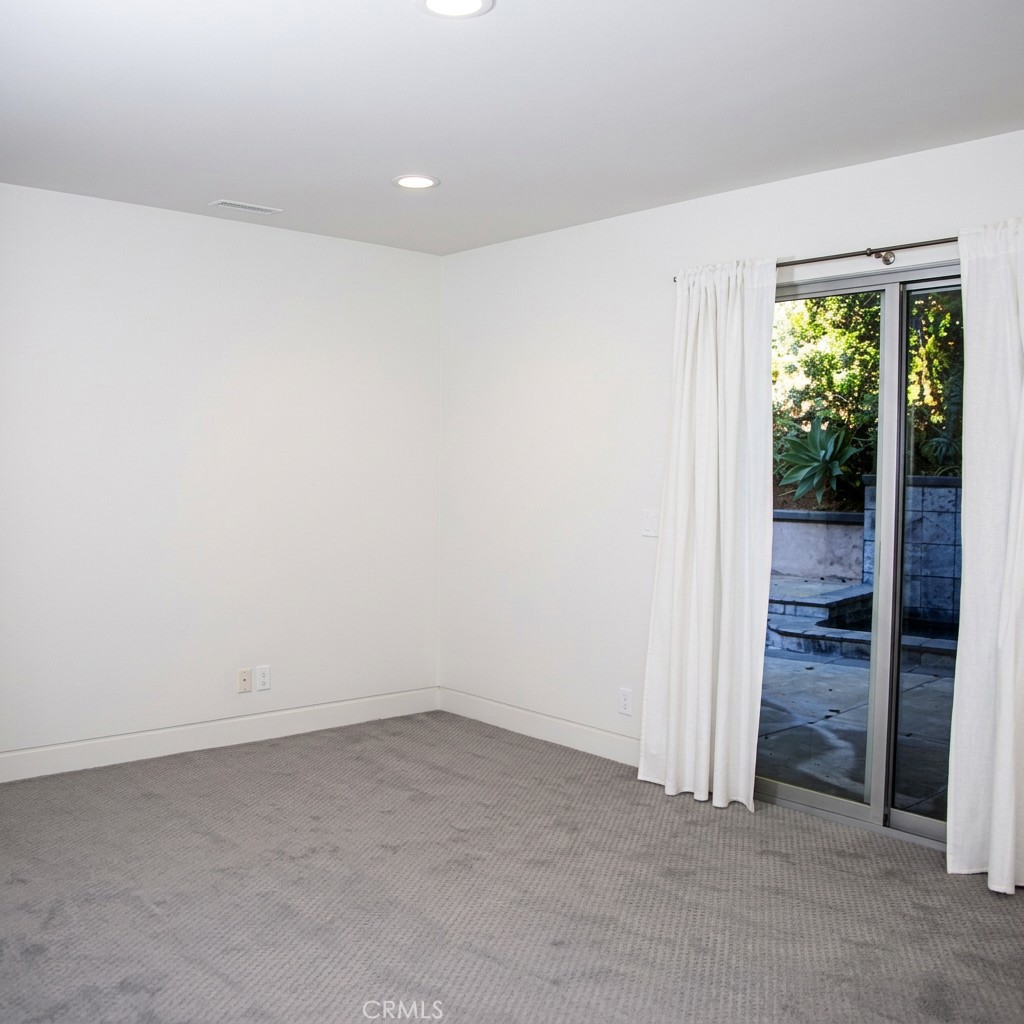 30692 Marilyn, Laguna Beach CA 92651 - photo 16