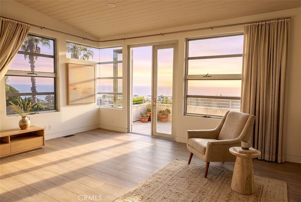 30692 Marilyn, Laguna Beach CA 92651 - photo 18