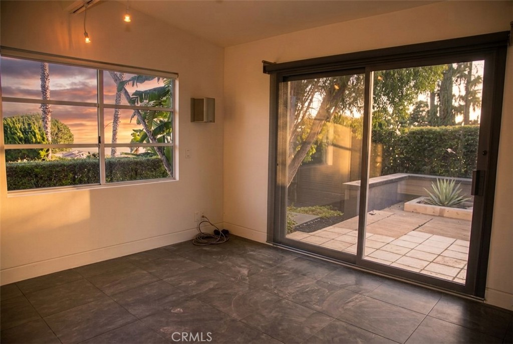 30692 Marilyn, Laguna Beach CA 92651 - photo 21