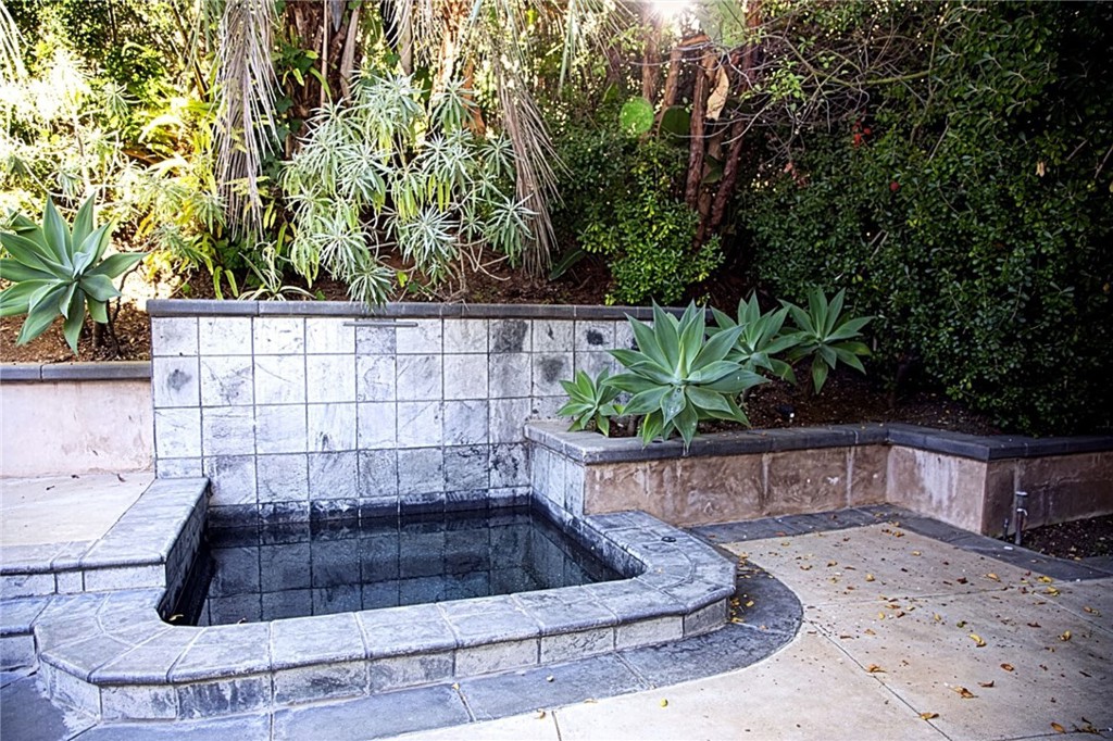 30692 Marilyn, Laguna Beach CA 92651 - photo 25