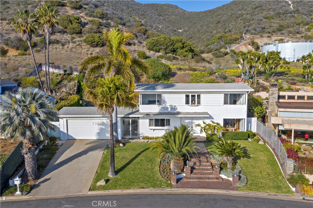 30722 Driftwood Drive, Laguna Beach CA 92651 - photo 1