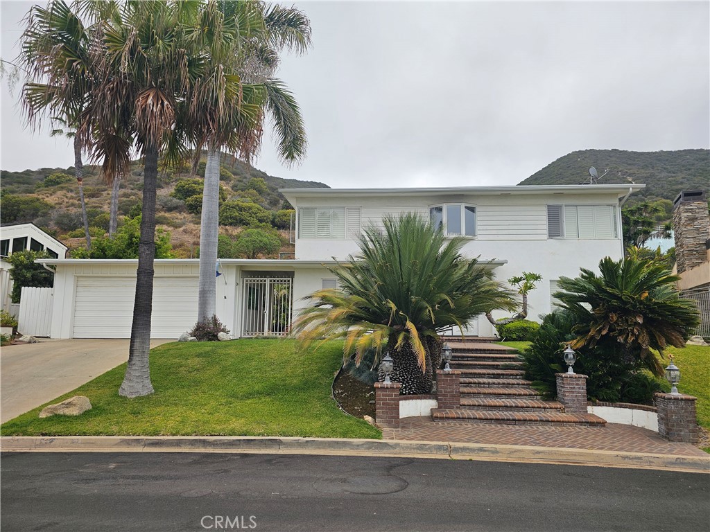 30722 Driftwood Drive, Laguna Beach CA 92651 - photo 1