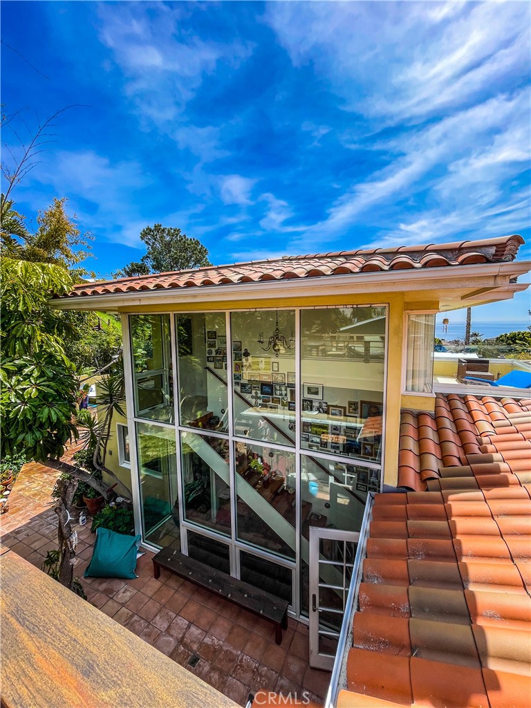 Looking at the second level where the main bedroom is. - 30722 Marilyn Drive, Laguna Beach CA 92651 - photo 3