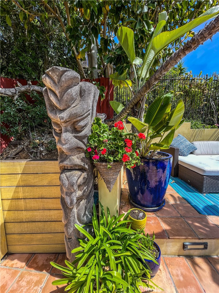 30722 Marilyn Drive, Laguna Beach CA 92651 - photo 33