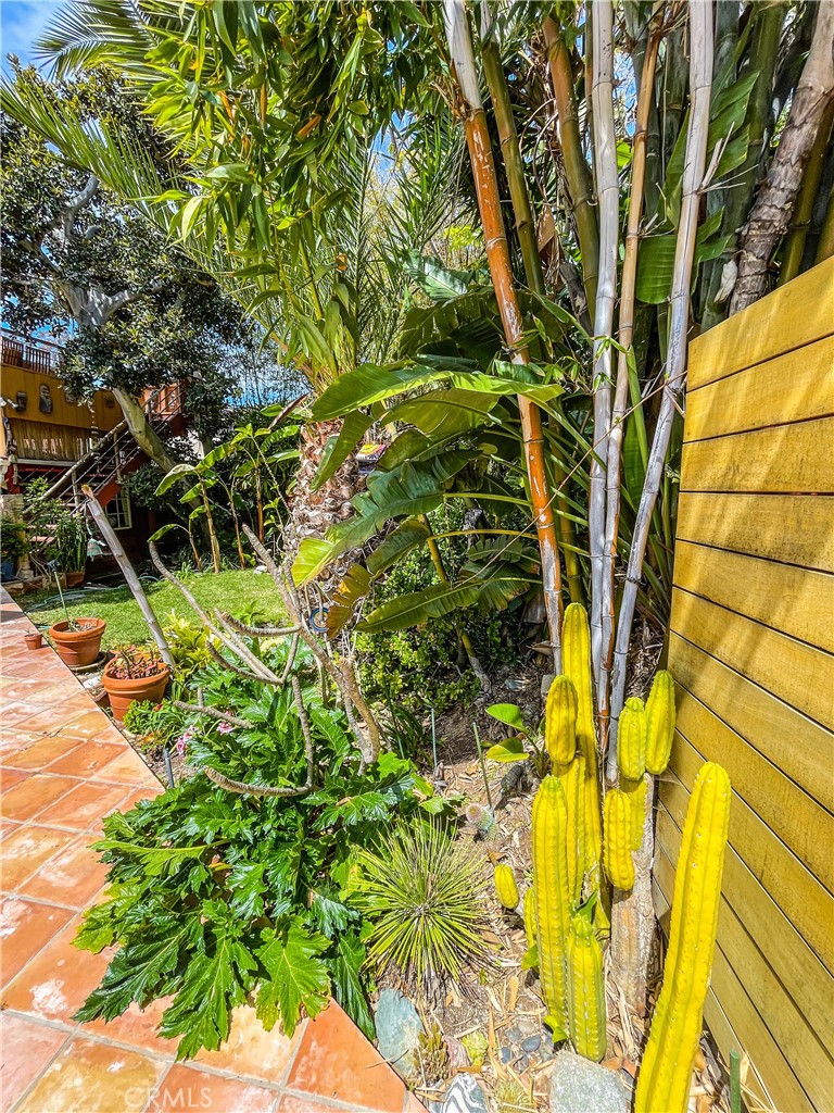 30722 Marilyn Drive, Laguna Beach CA 92651 - photo 38