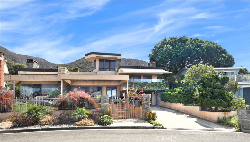 30732 Driftwood Drive, Laguna Beach CA 92651 - photo 1
