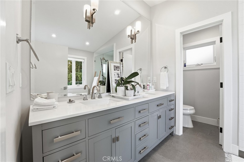 master bath - 3078 Zell, Laguna Beach CA 92651 - photo 8