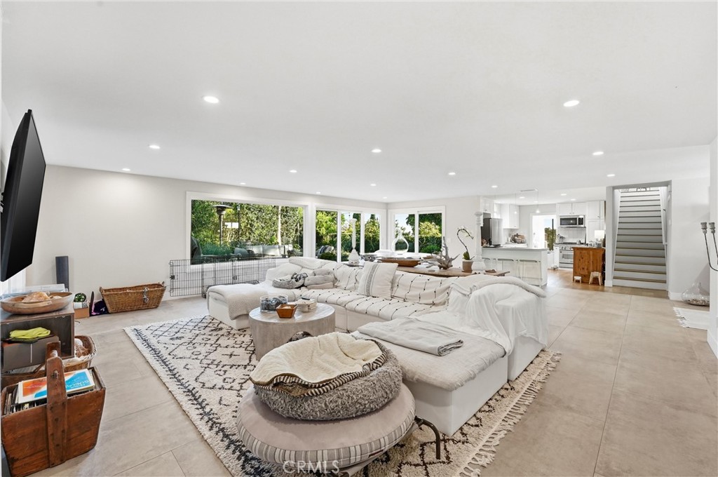 living room - 3078 Zell, Laguna Beach CA 92651 - photo 18