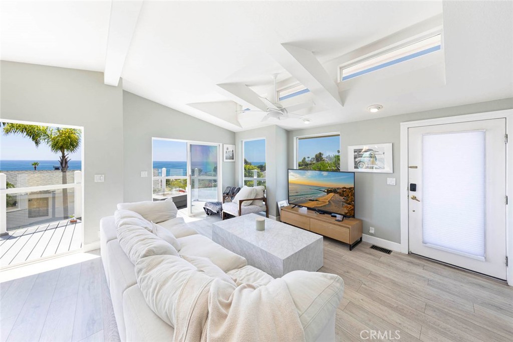 30802 Coast C6, Laguna Beach CA 92651 - photo 14