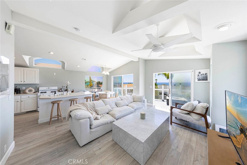 30802 Coast C6, Laguna Beach CA 92651 - photo 15