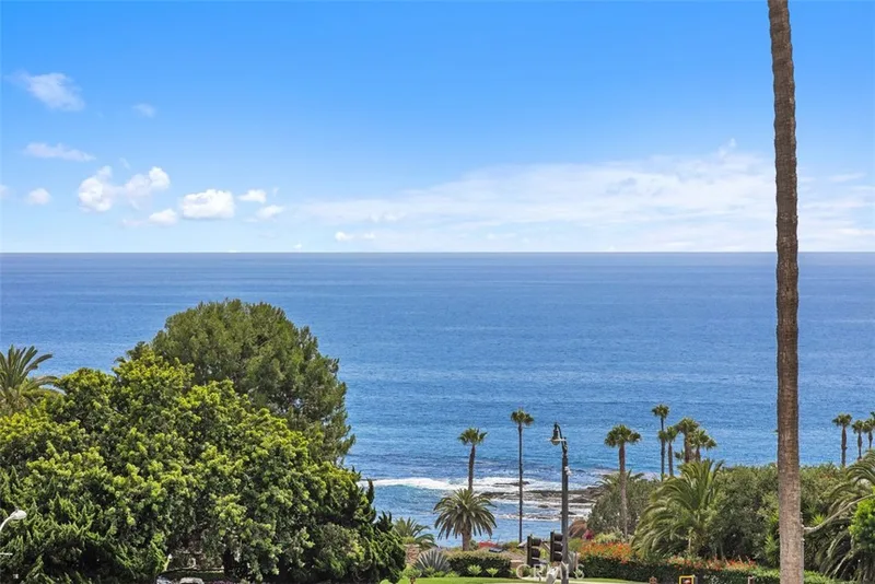 30802 Coast D12, Laguna Beach, CA 92651