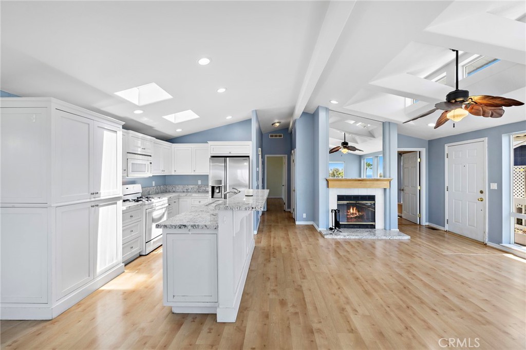 30802 Coast F9, Laguna Beach CA 92651 - photo 14