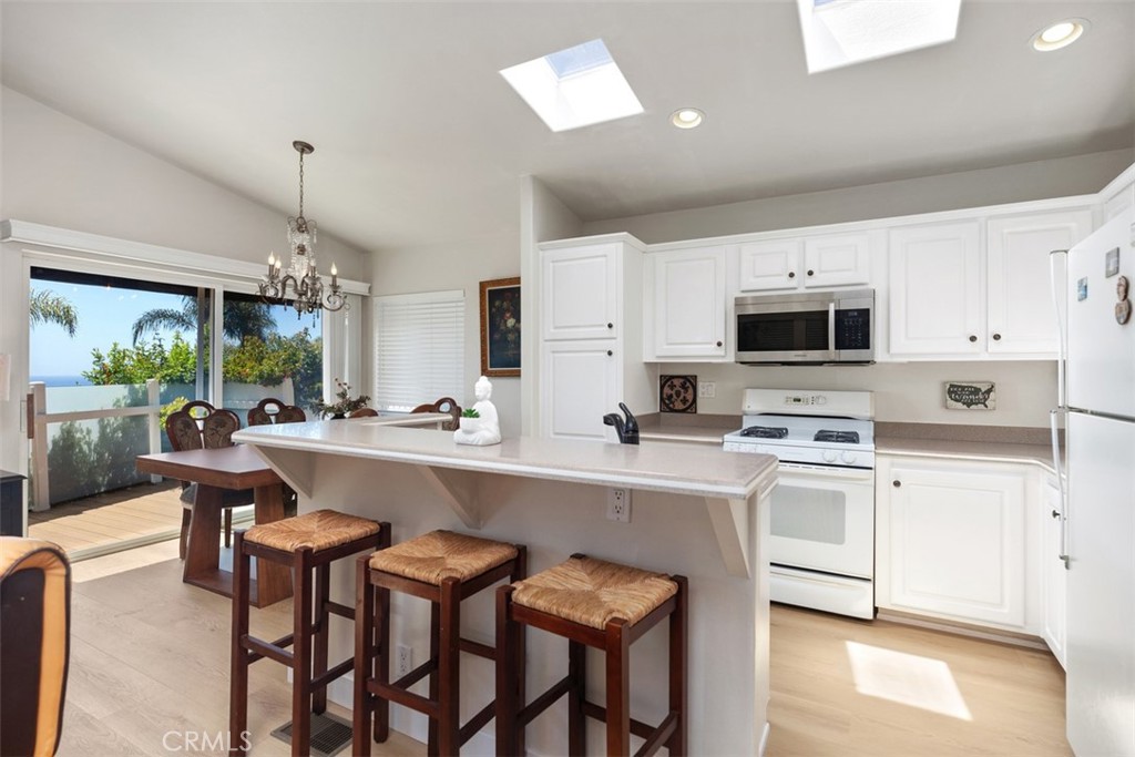 30802 Coast G12, Laguna Beach CA 92651 - photo 13