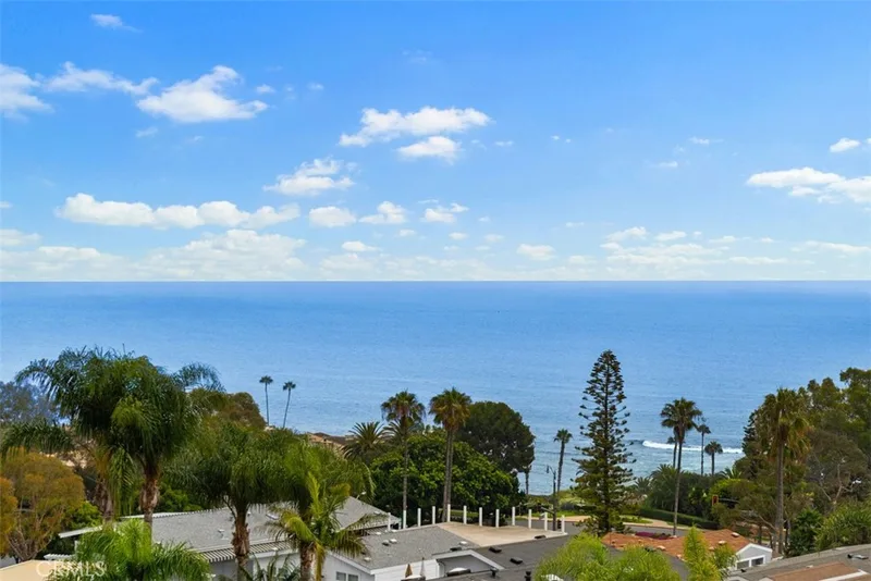 30802 Coast H4, Laguna Beach, CA 92651