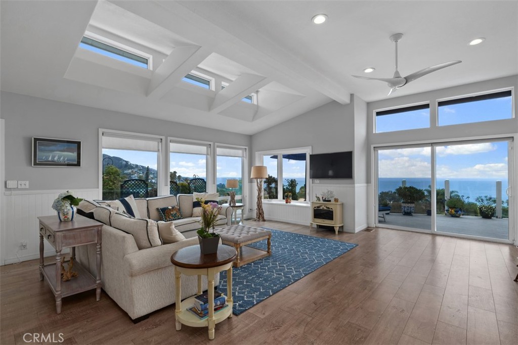 30802 Coast H4, Laguna Beach CA 92651 - photo 4