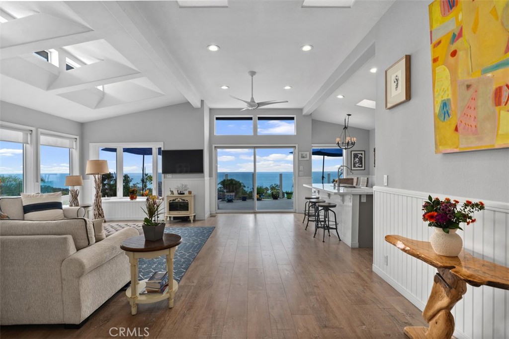 30802 Coast H4, Laguna Beach CA 92651 - photo 6